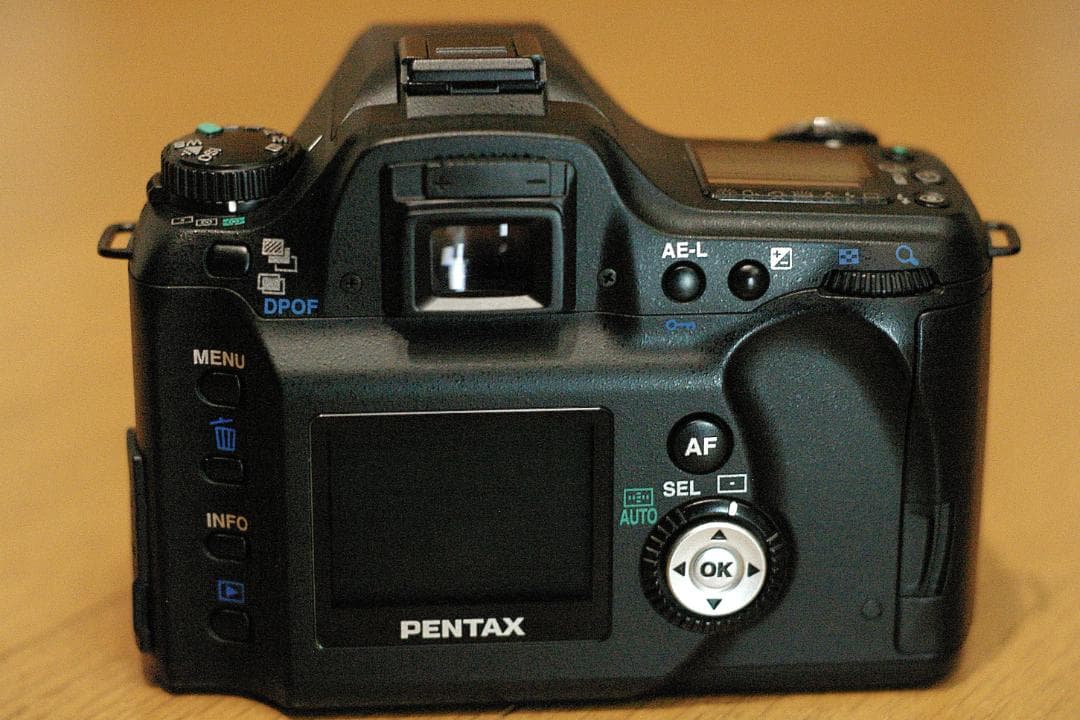完動美品 PENTAX ist D★初代★ボディー
