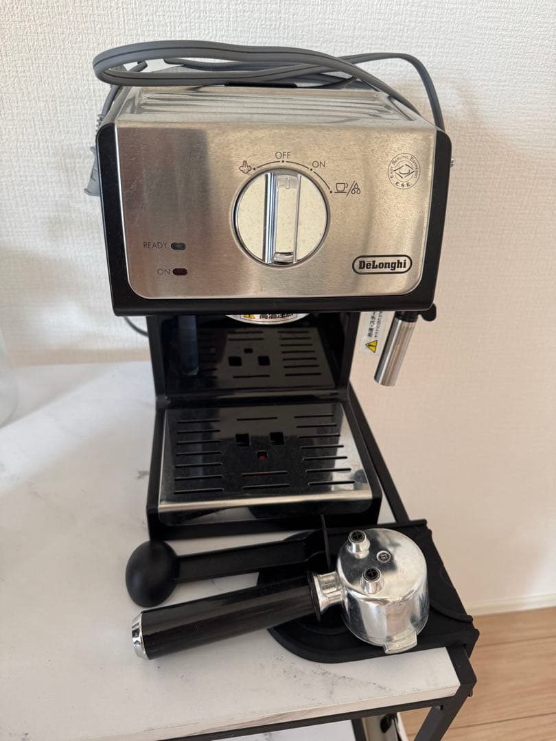 美品　DeLonghi エスプレッソマシン シルバー