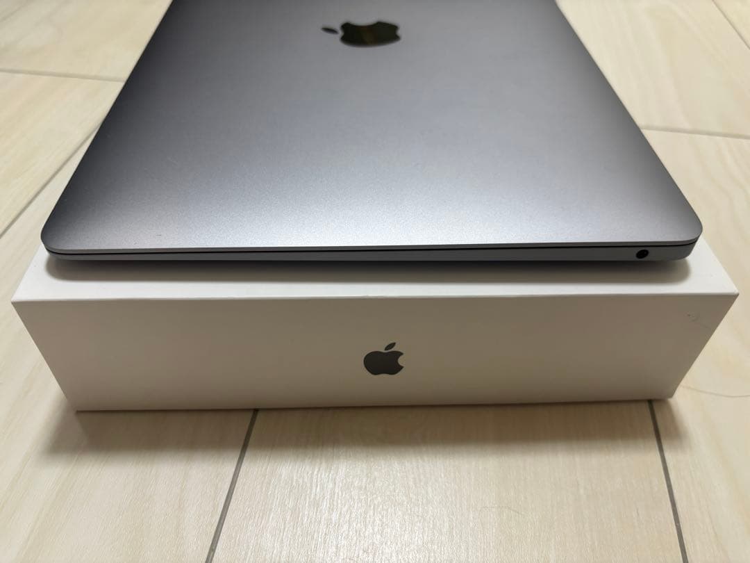 MacBook本体 MacBook Air M1 A2337