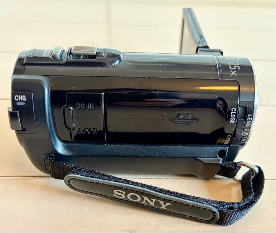SONY HDR-CX170ビデオカメラ・純正充電器・バッテリー2個・ケース付き