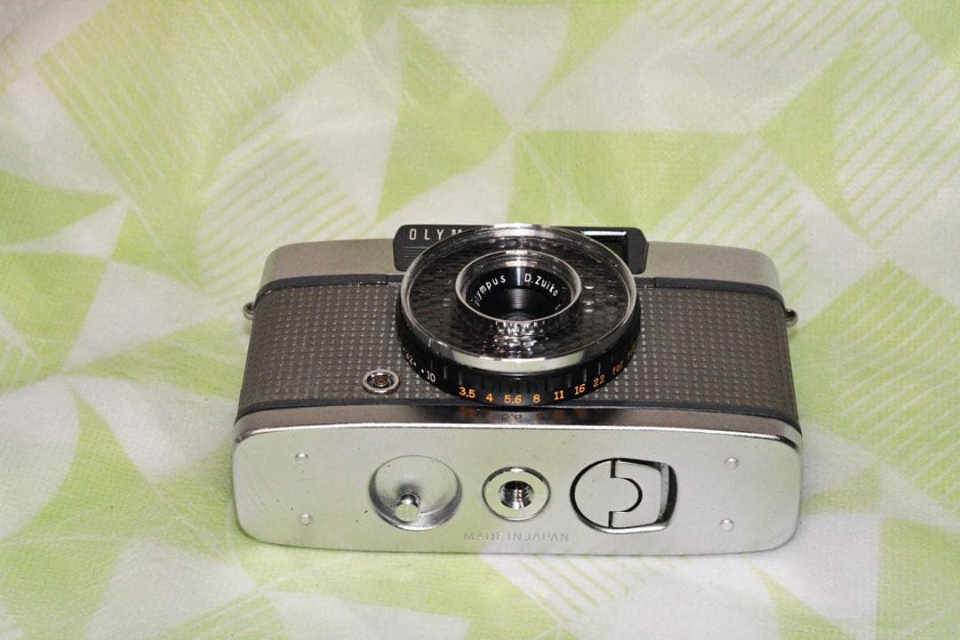 《動作品》OLYMPUS PEN EE a383