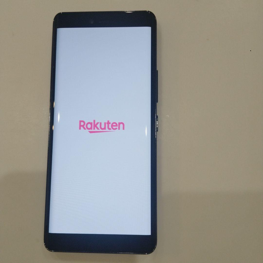 Rakuten Hand 5G　P780　black