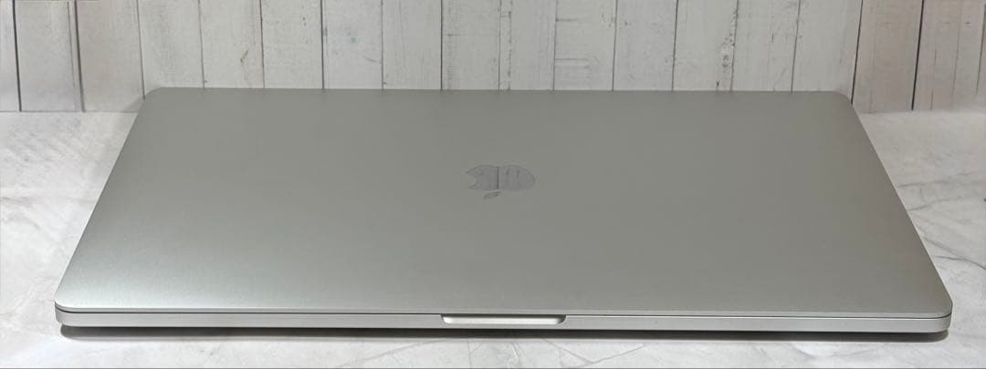 MacBook本体 Apple MacBook Pro 16 2019 i7/16GB/500GB
