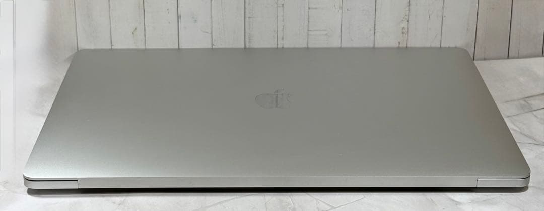 MacBook本体 Apple MacBook Pro 16 2019 i7/16GB/500GB
