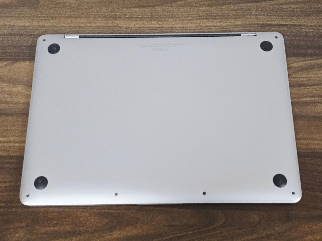 充電360 MacBook Pro 2020 13インチ i5 256G D5