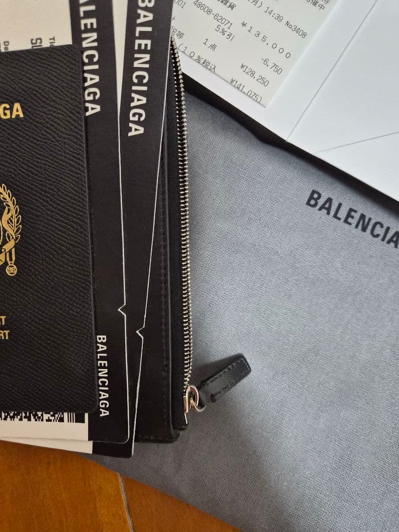 BALENCIAGA バレンシアガ パスポートケース 箱 保存袋 レシート付き