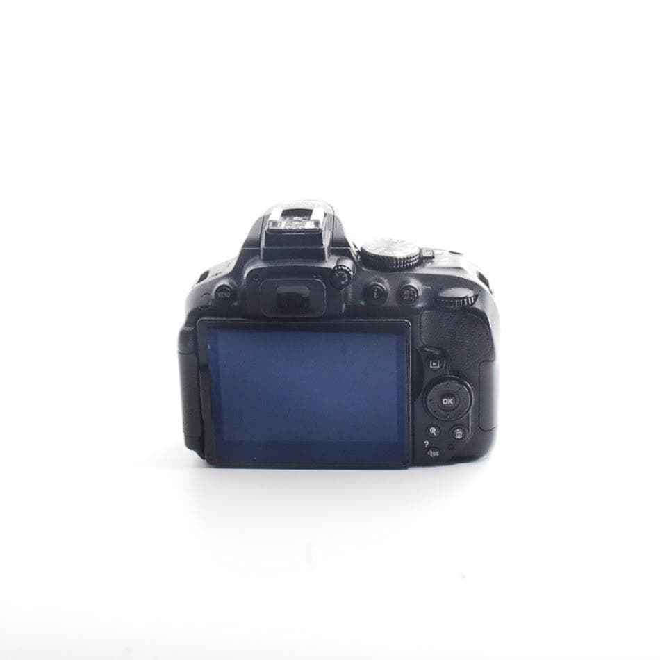 Nikon D5300✨遠近両用レンズ 一眼レフカメラ スマホ転送 初心者向け