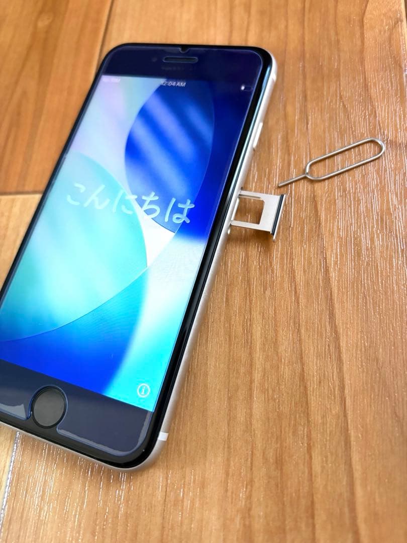 iPhonese3 第3世代　64G スターライト　ホワイト