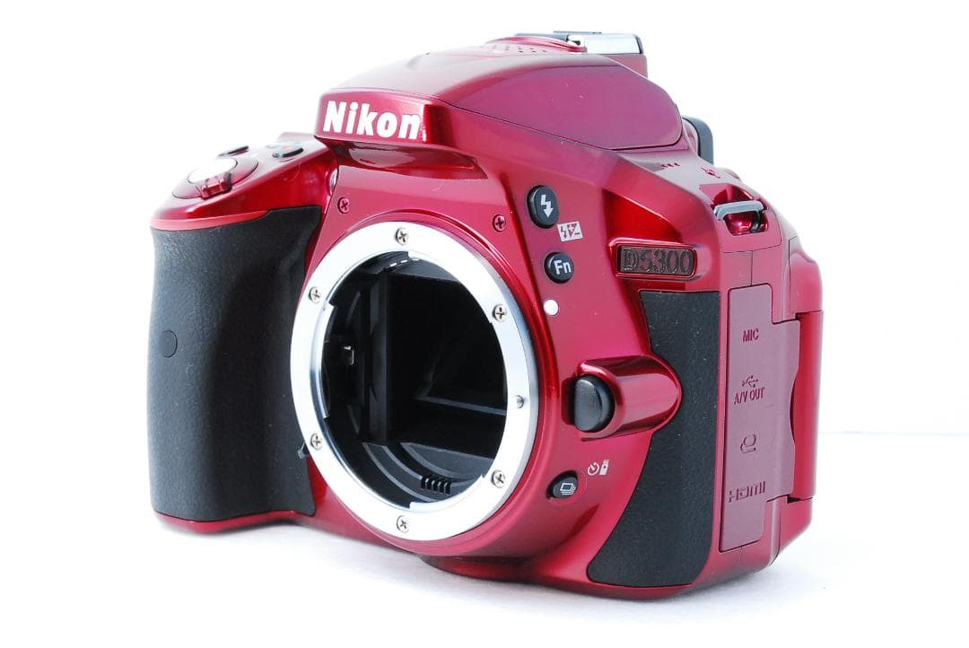 ❣️美品 ショット数 859回❣️ Nikon D5300 レッド ダブルレンズ