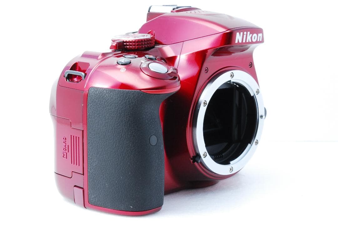 ❣️美品 ショット数 859回❣️ Nikon D5300 レッド ダブルレンズ