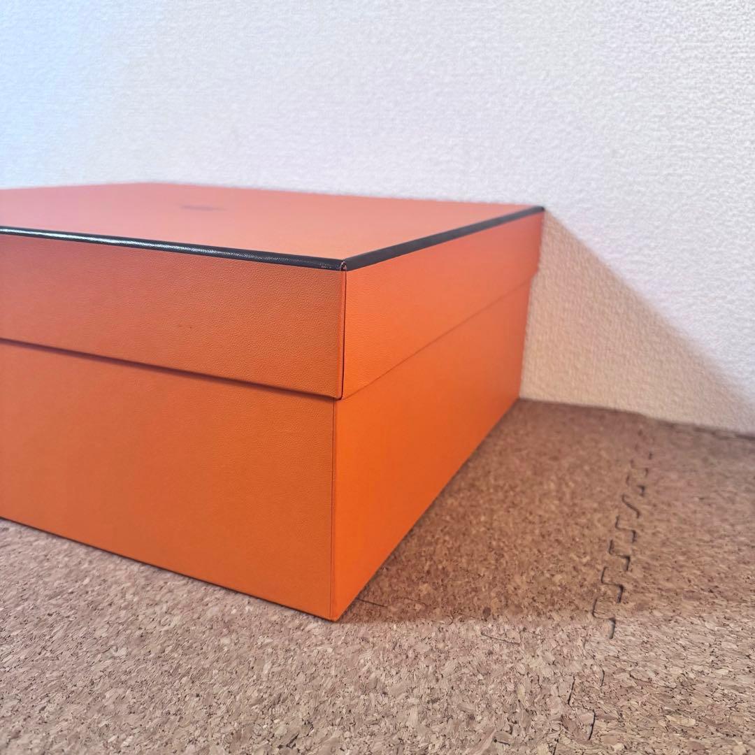 【極美品】【一箇所破れ】HERMES エルメス　バーキン25空箱 正方形