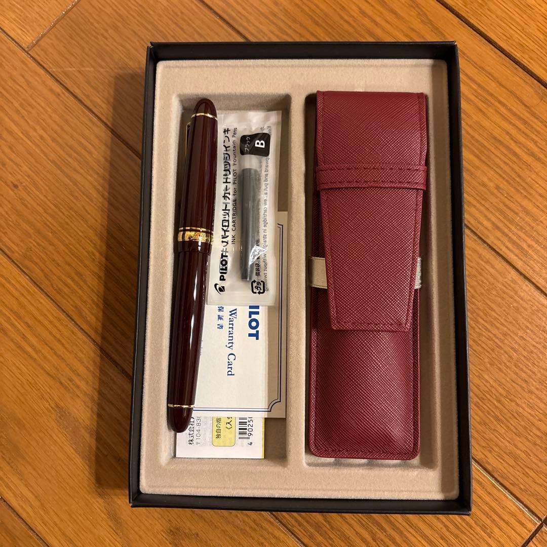 PILOT 万年筆 ダークレッド Bペン先