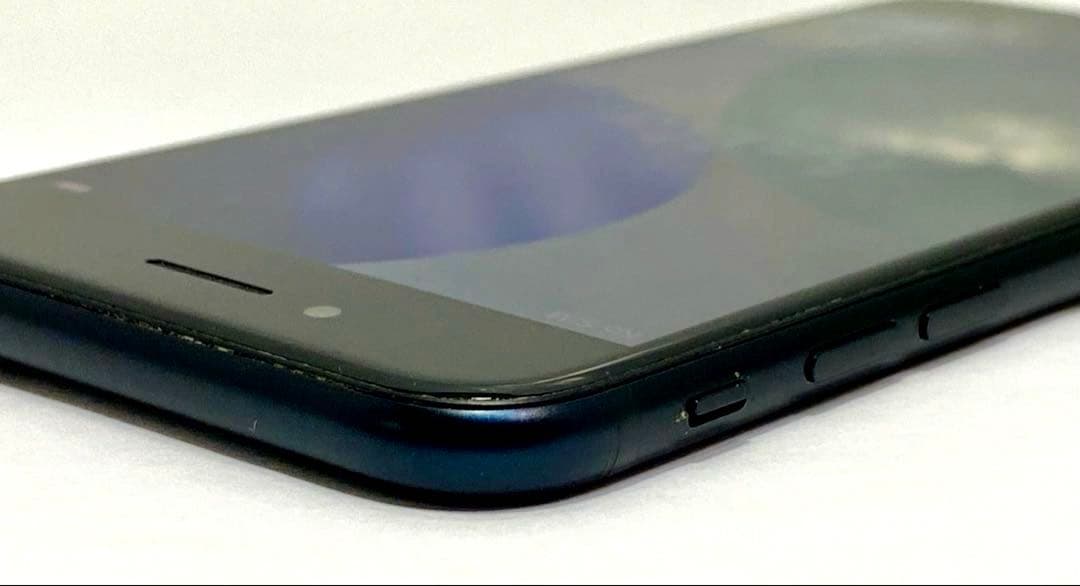 Apple iPhone SE 64GB 第3 SIMロック解除済 97％